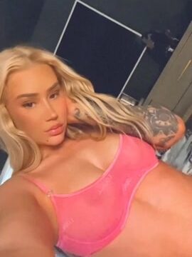 Iggy Azalea Shows Off Her Big Breasts In See-Through Lingerie