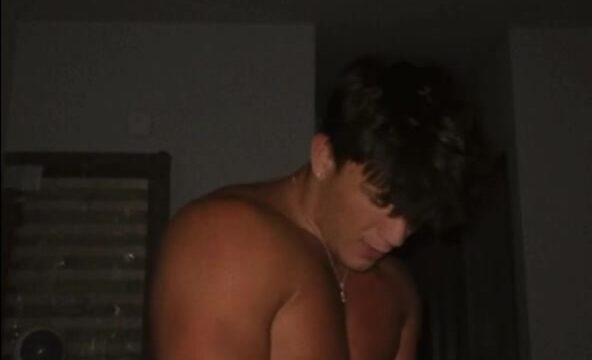 Jacob Savage And Rachel Weaver’s Sex Tape Is Hot Viral