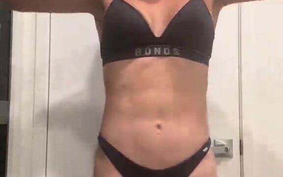 Che Kenneally Onlyfans Video Shows Off Her Sexy Body